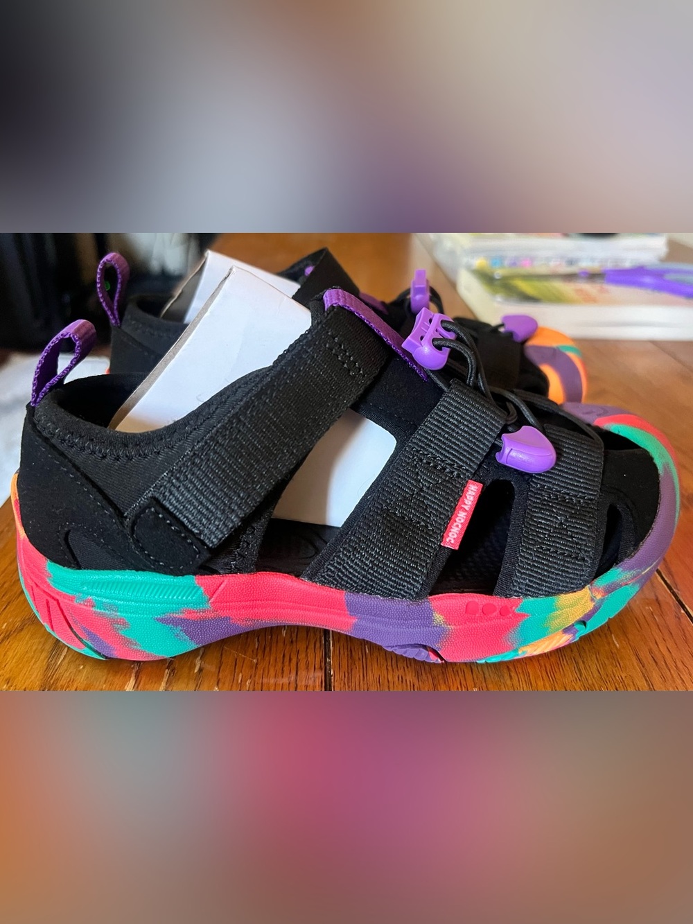 Kids Black Multicolor Closed-Toe Sandals - Picture 3 of 5